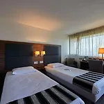 Hotel Kyriad Bordeaux - Aéroport 3*