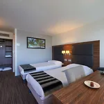 Kyriad Bordeaux - Aéroport Hotel 3*