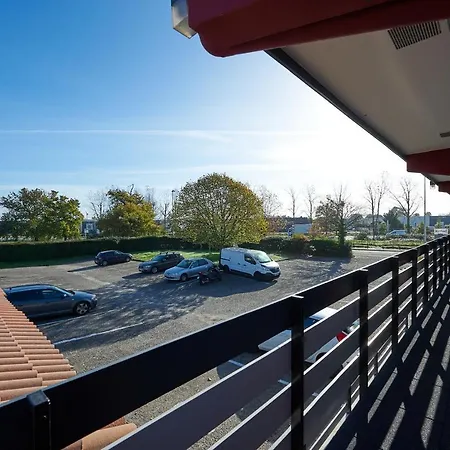 Kyriad Bordeaux - Aeroport Mérignac