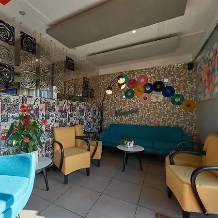 Hotel Kyriad Bordeaux - Aeroport Mérignac