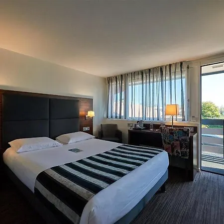 Kyriad Bordeaux - Aeroport Mérignac