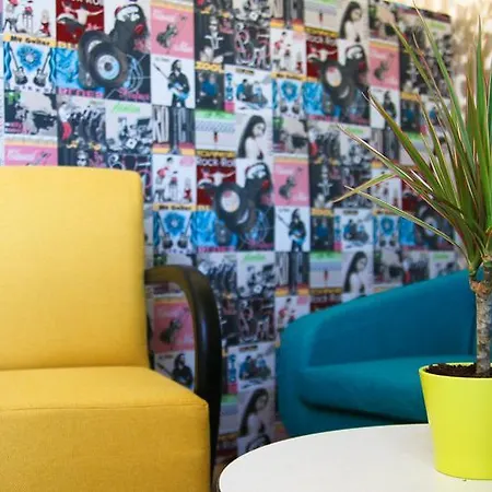 Kyriad Bordeaux - Aeroport Mérignac