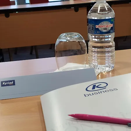 Hotel Kyriad Bordeaux - Aeroport