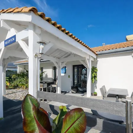 Kyriad Bordeaux - Aeroport Hotell