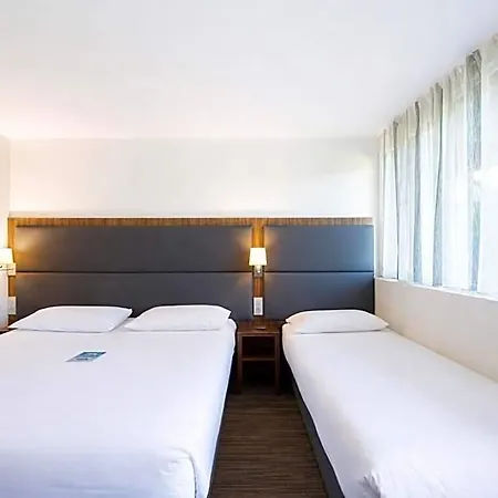 Kyriad Bordeaux - Aeroport Otel Mérignac