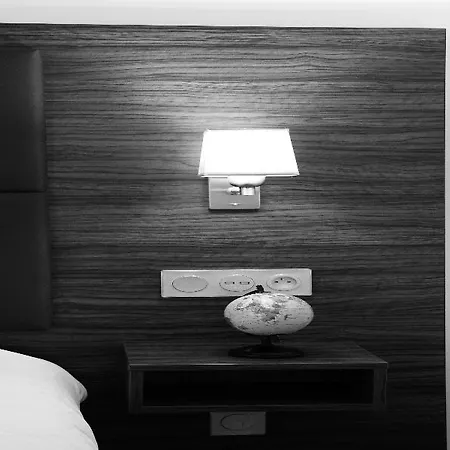 Kyriad Bordeaux - Aeroport Otel 3*