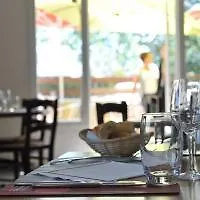 Kyriad Bordeaux - Aeroport Otel