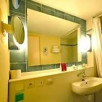 Otel Kyriad Bordeaux - Aeroport Mérignac