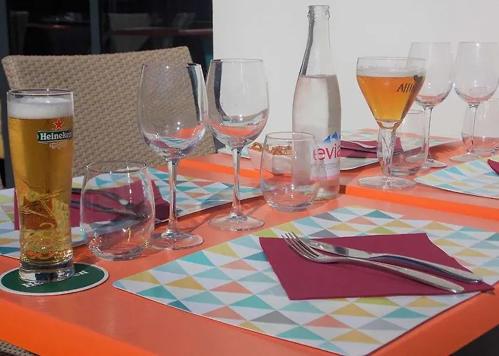 מלון Kyriad Bordeaux - Aeroport