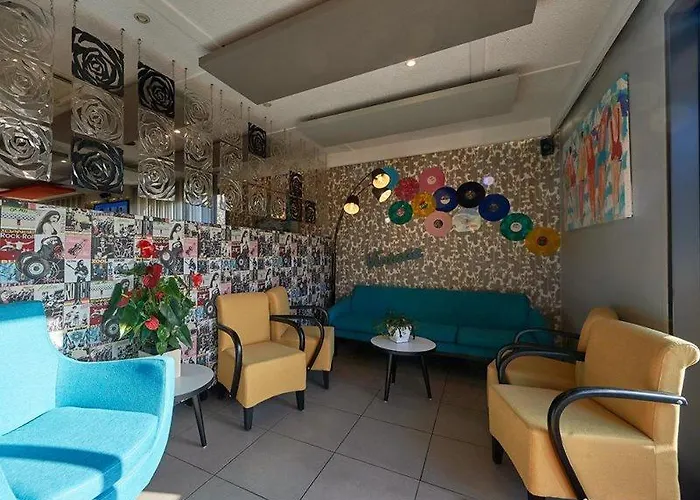 מלון Kyriad Bordeaux - Aeroport Mérignac