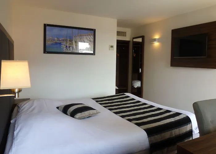 Kyriad Bordeaux - Aeroport מלון Mérignac