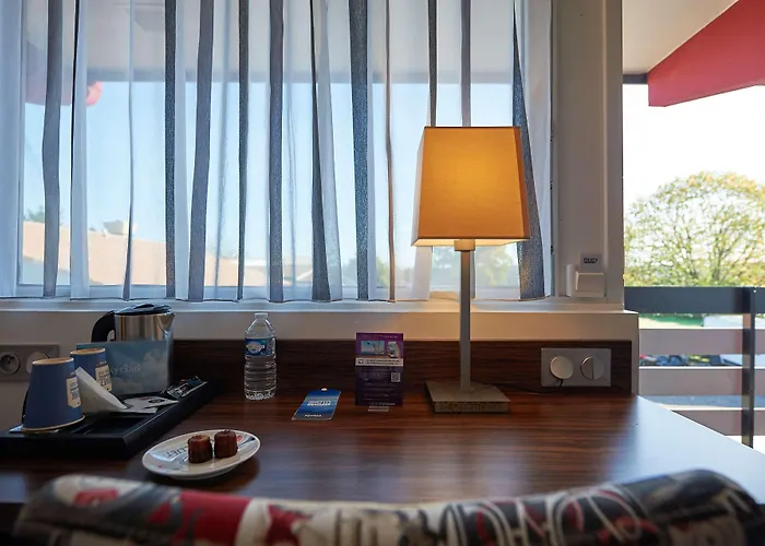 Kyriad Bordeaux - Aeroport מלון 3*