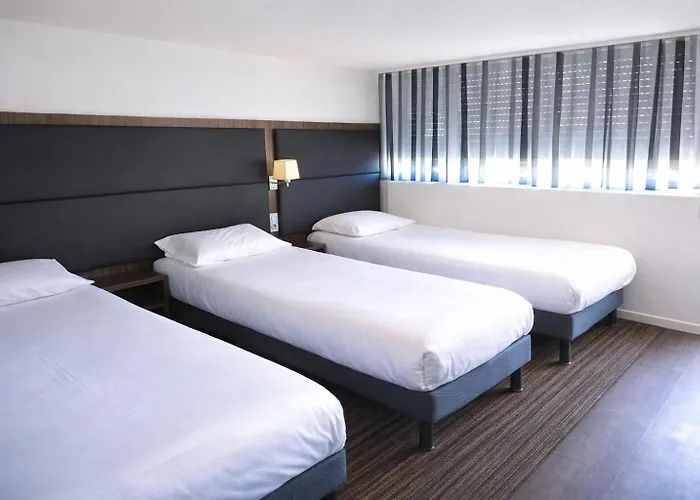 Kyriad Bordeaux - Aeroport מלון