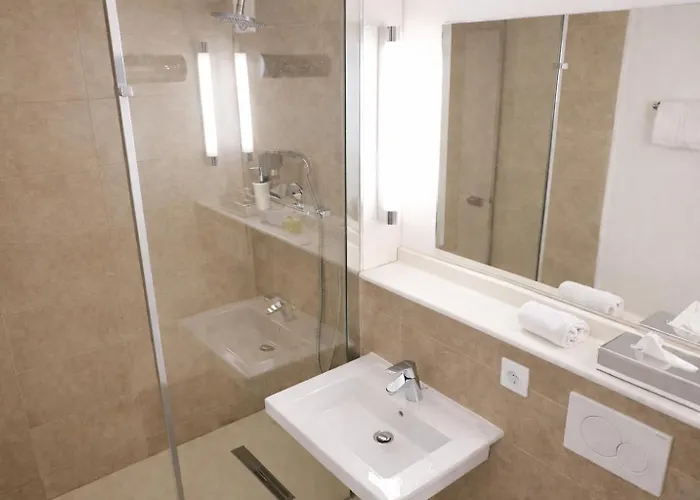 מלון Kyriad Bordeaux - Aeroport