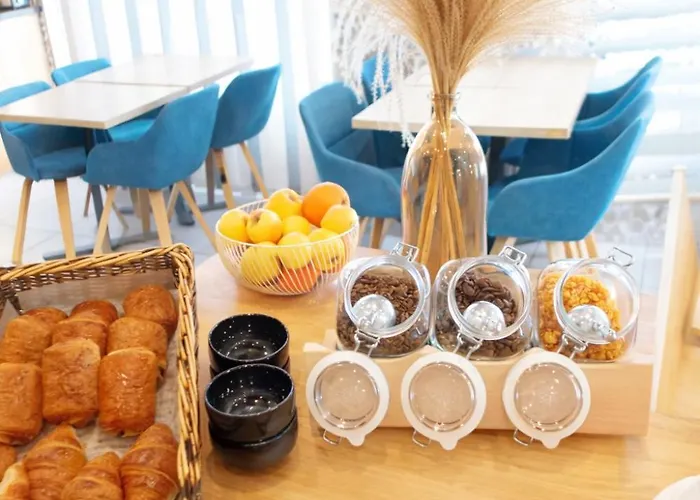 Kyriad Bordeaux - Aeroport מלון Mérignac